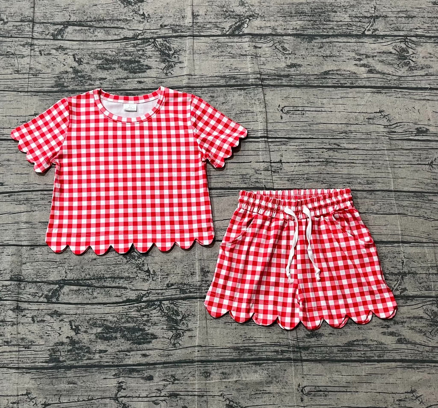 Red Gingham Scalloped Set