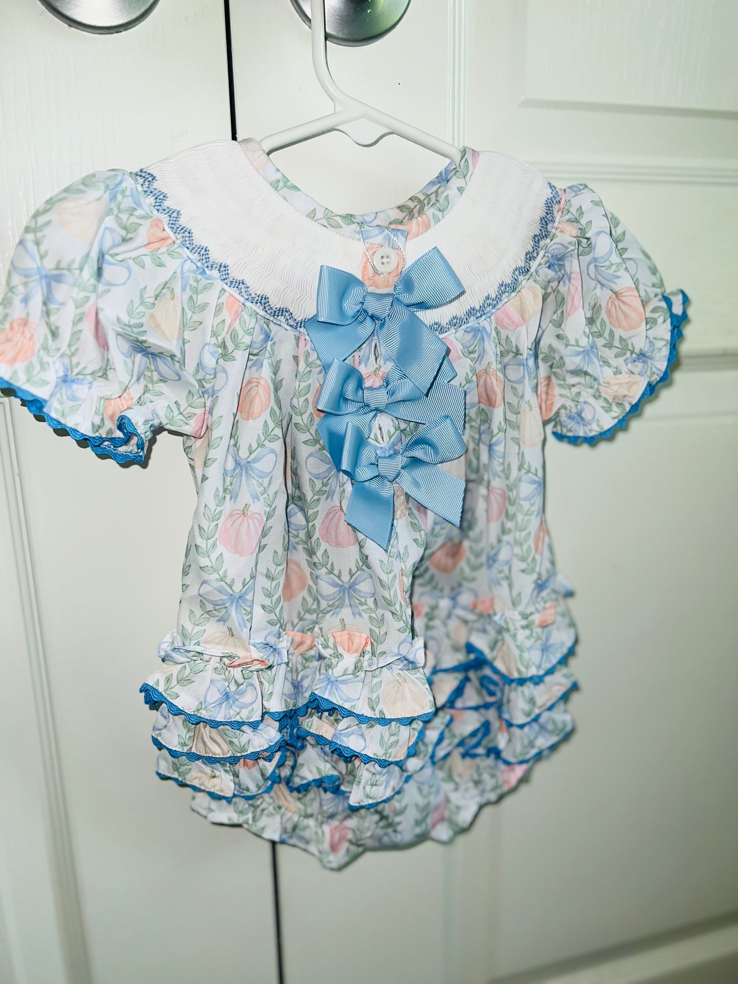 Blue Smocked Pumpkin Bubble