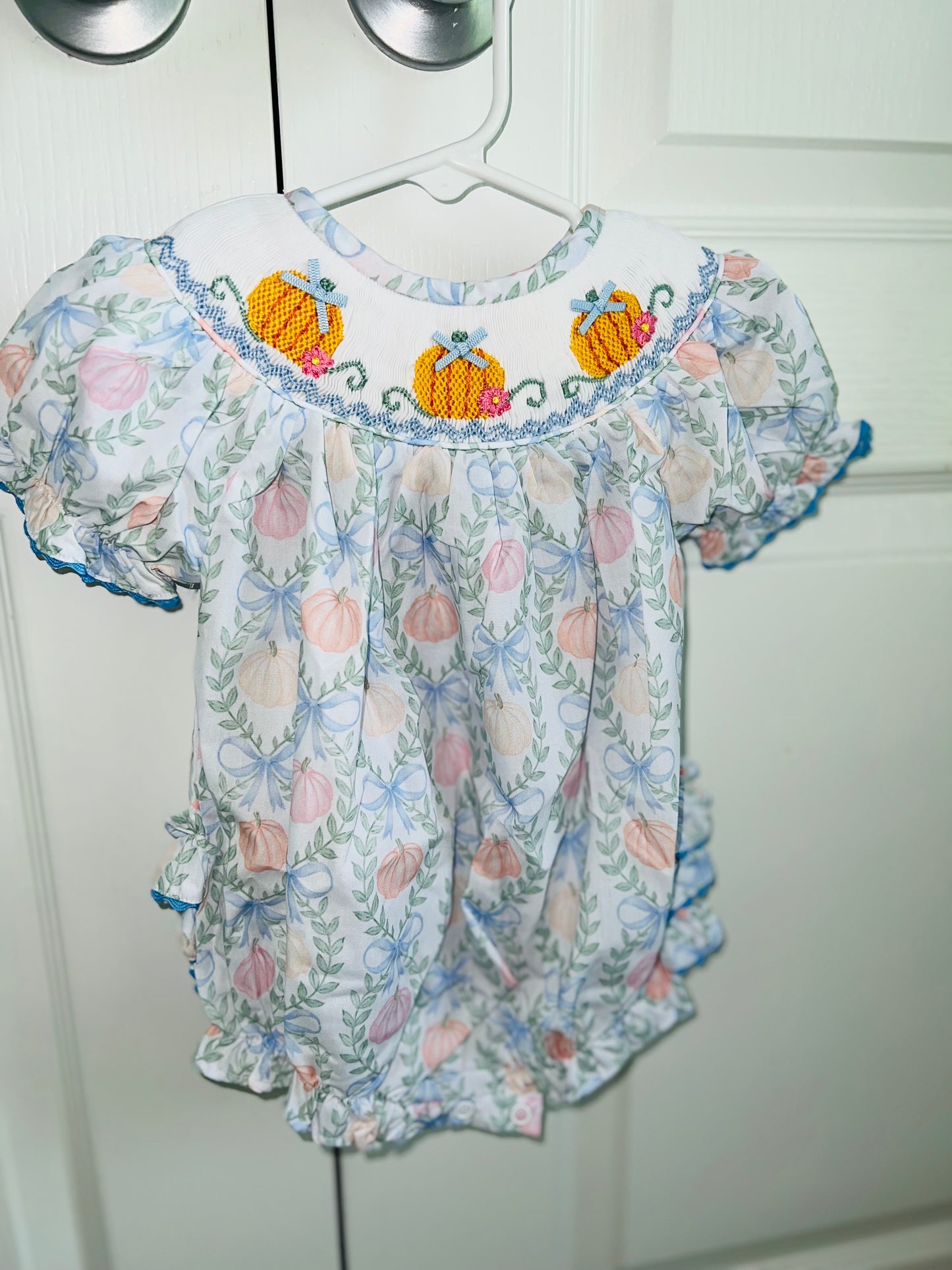 Blue Smocked Pumpkin Bubble