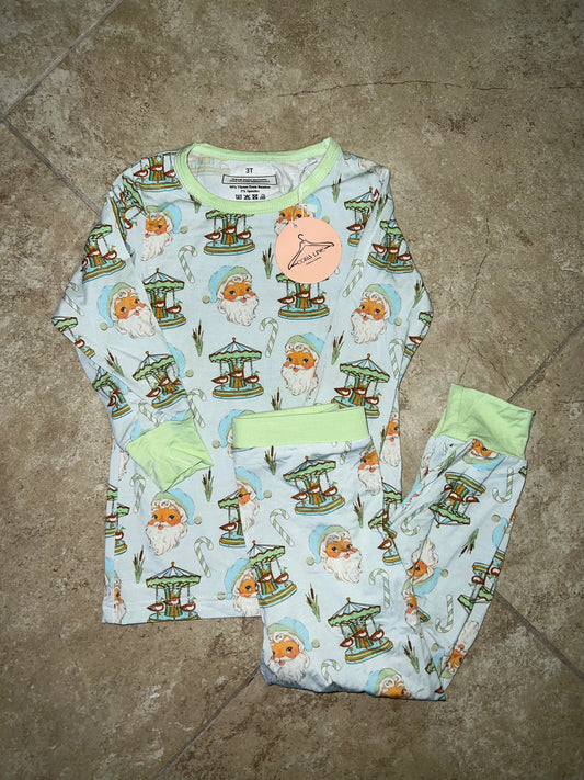 A Mallard Carousel Jogger Set